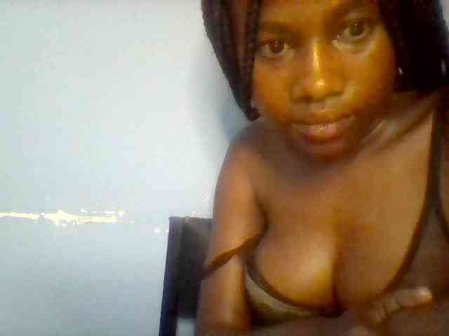 Cute-dall webcam