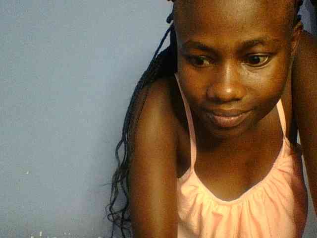 Cute-dall webcam