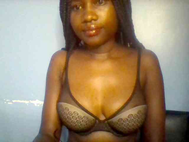 Cute-dall webcam