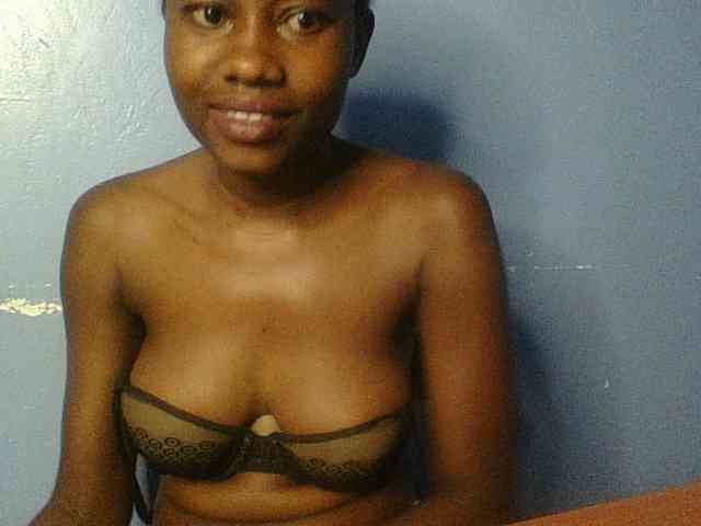 Cute-dall webcam