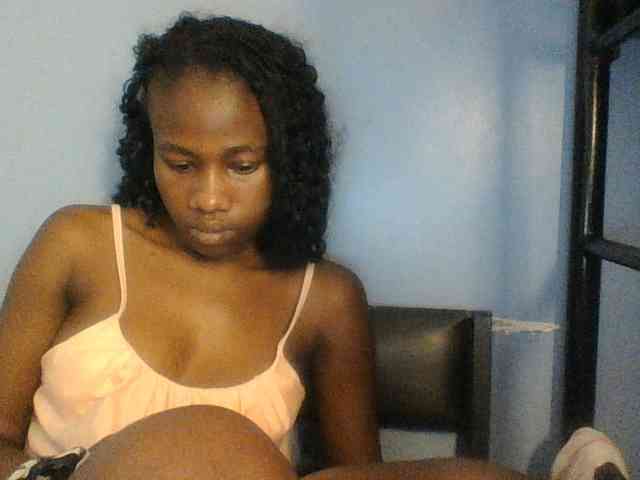 Cute-dall webcam