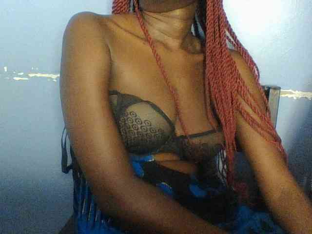 Cute-dall webcam