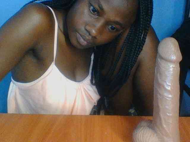 Cute-dall webcam