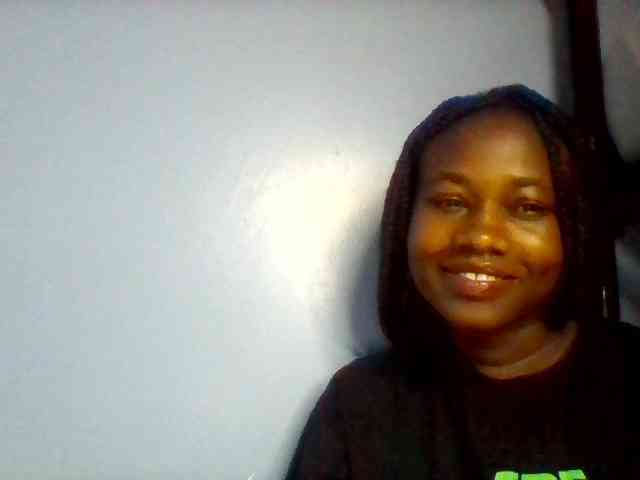 Cute-dall webcam