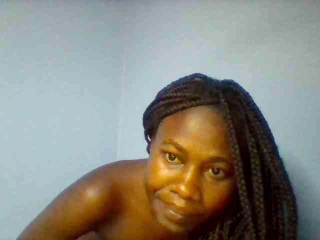 Cute-dall webcam