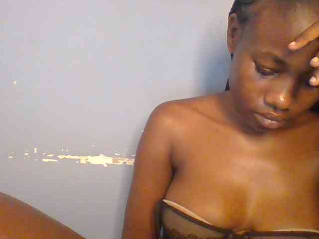 Cute-dall webcam