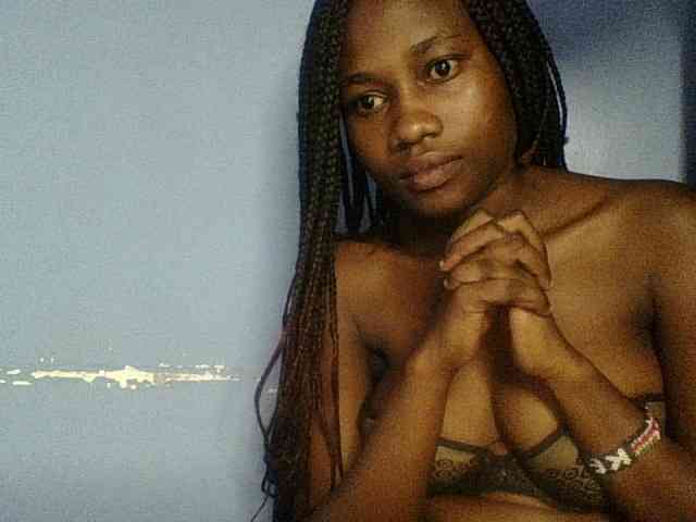 Cute-dall webcam