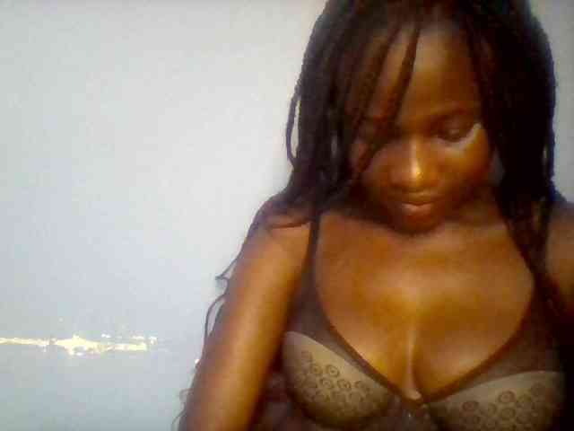 Cute-dall webcam