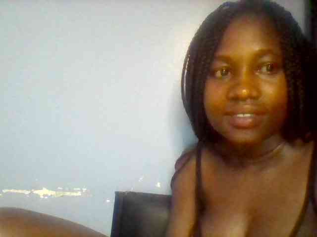 Cute-dall webcam