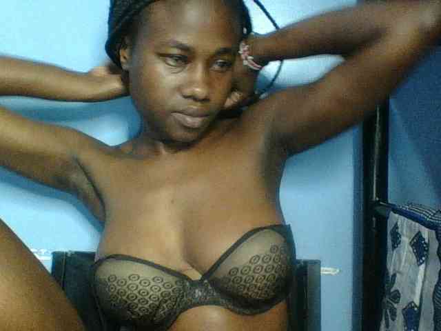 Cute-dall webcam