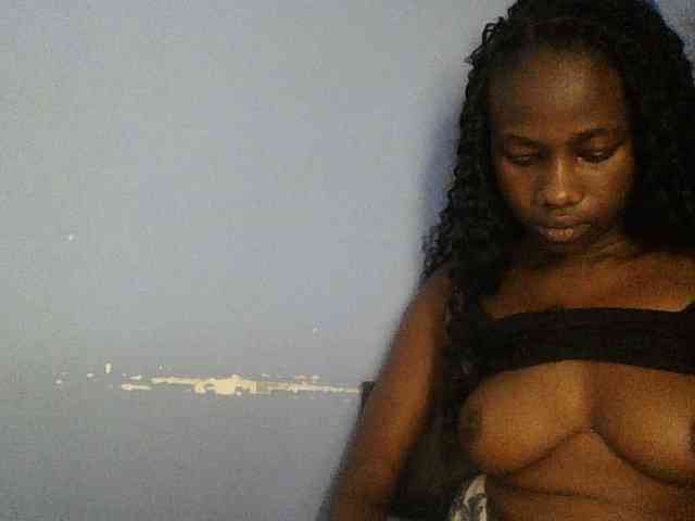 Cute-dall webcam