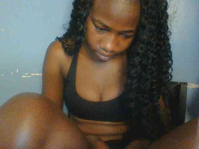 Cute-dall webcam
