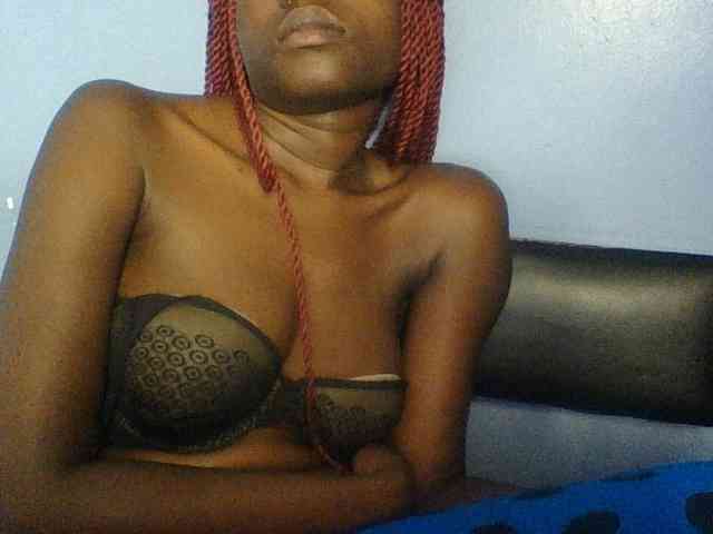 Cute-dall webcam