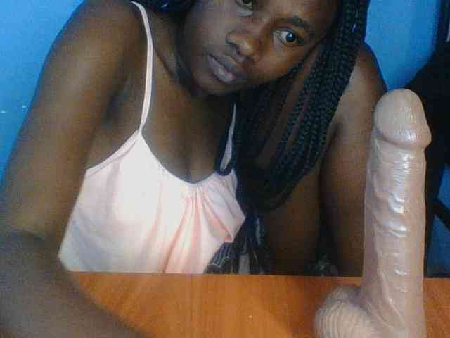 Cute-dall webcam