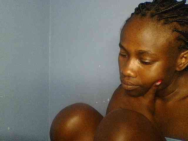 Cute-dall webcam