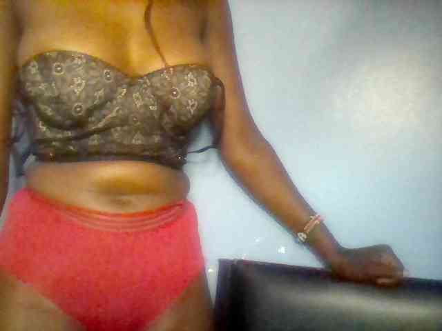 Cute-dall webcam