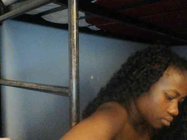 Cute-dall webcam