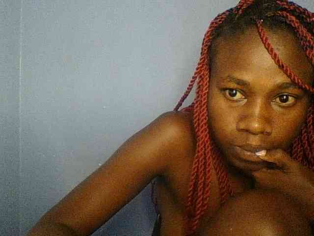 Cute-dall webcam