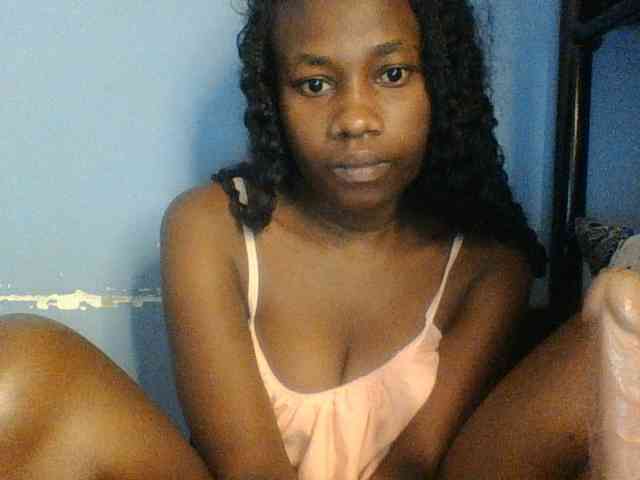Cute-dall webcam