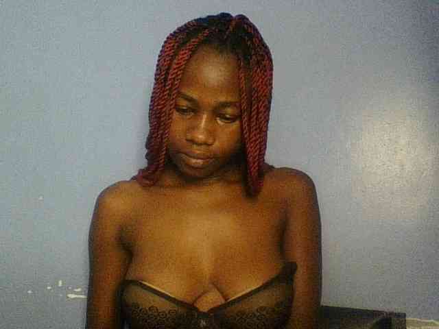 Cute-dall webcam