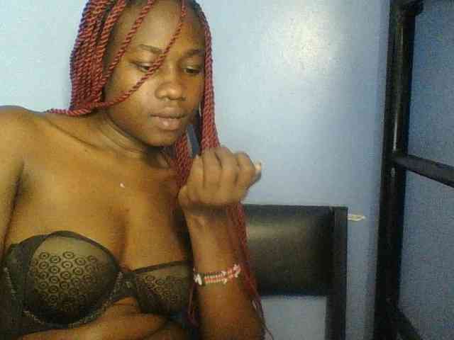 Cute-dall webcam