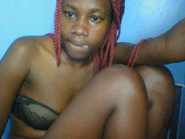 Cute-dall webcam