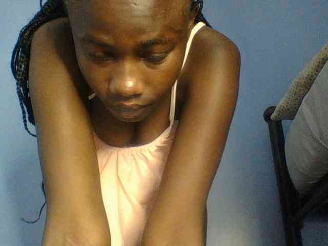 Cute-dall webcam