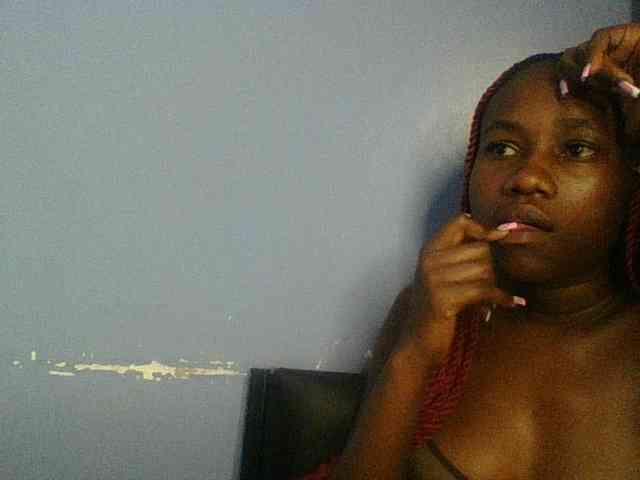 Cute-dall webcam
