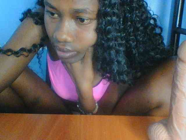 Cute-dall webcam