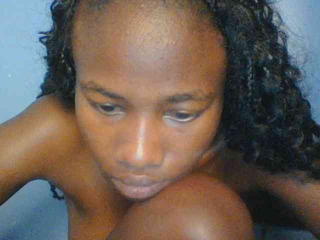 Cute-dall webcam
