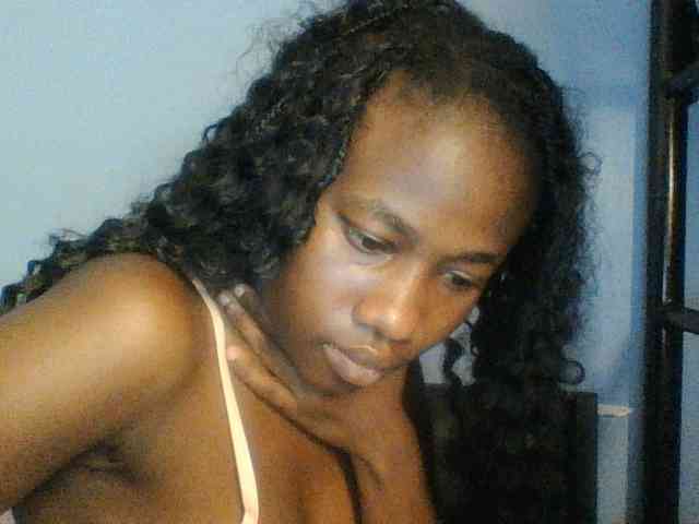 Cute-dall webcam