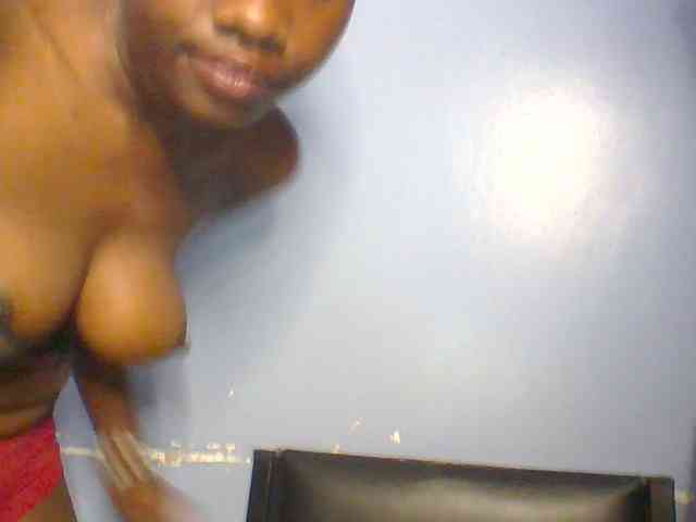 Cute-dall webcam