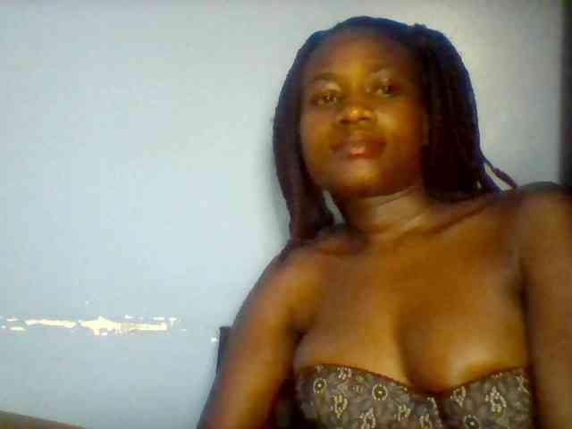 Cute-dall webcam
