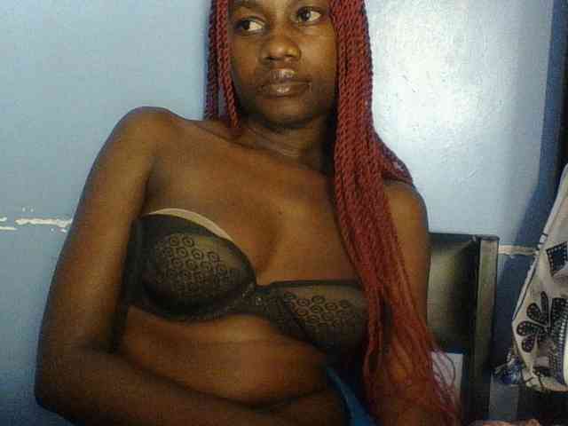 Cute-dall webcam