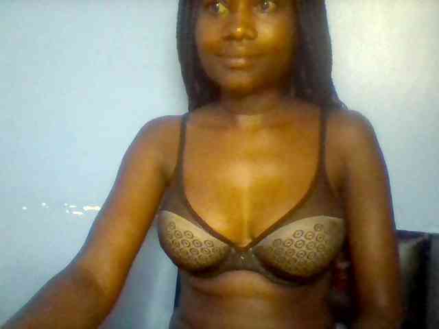 Cute-dall webcam