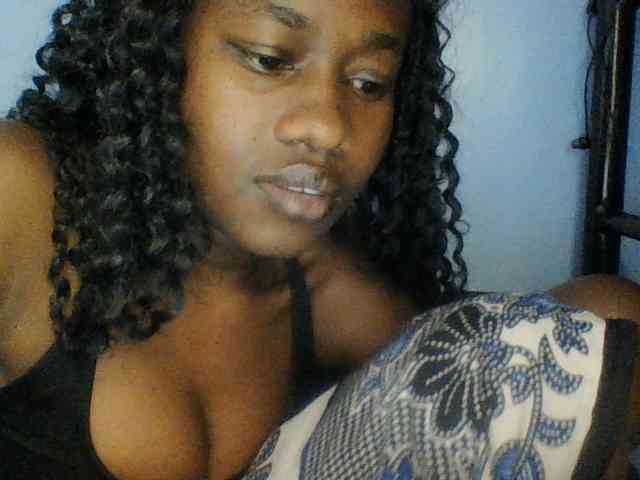 Cute-dall webcam