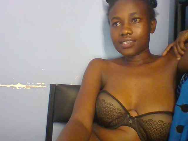 Cute-dall webcam
