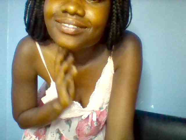 Cute-dall webcam