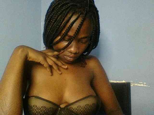 Cute-dall webcam