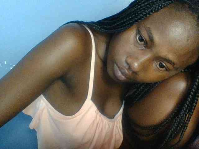 Cute-dall webcam