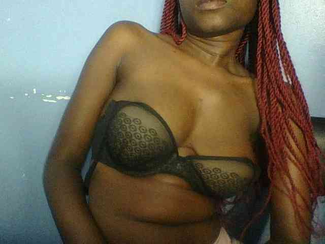 Cute-dall webcam