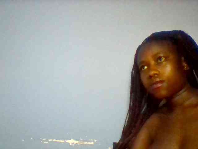 Cute-dall webcam