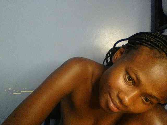 Cute-dall webcam