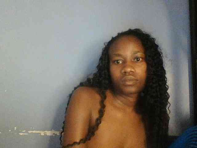 Cute-dall webcam