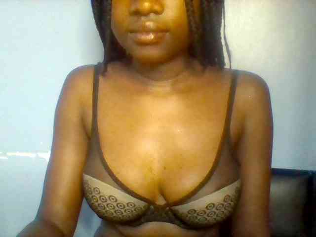 Cute-dall webcam