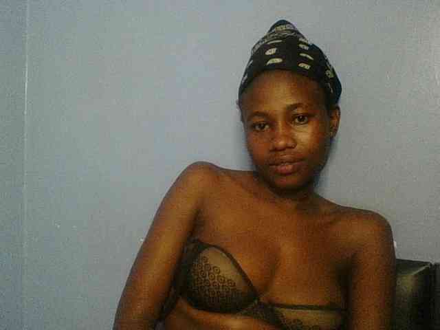 Cute-dall webcam