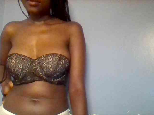 Cute-dall webcam