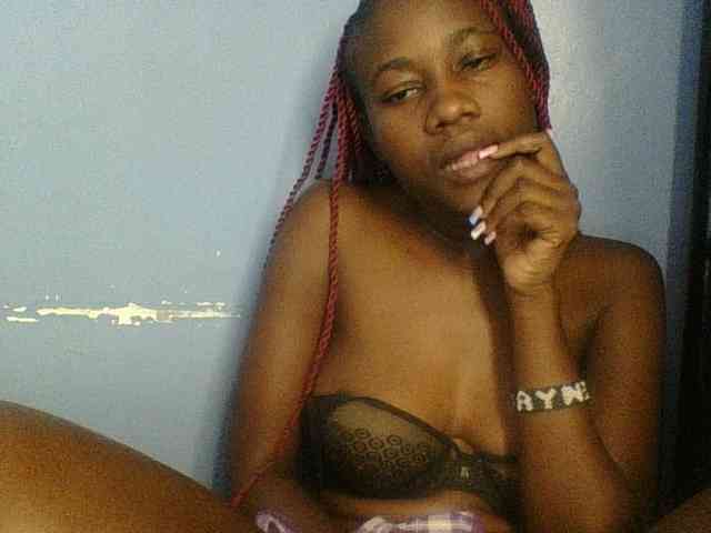 Cute-dall webcam