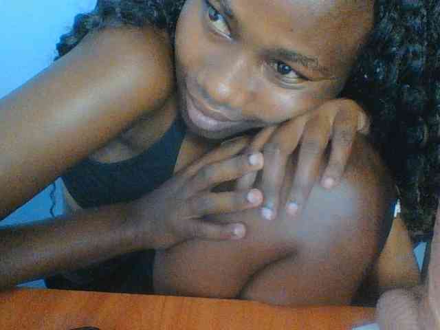 Cute-dall webcam