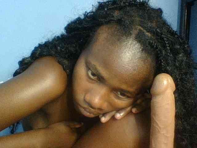 Cute-dall webcam